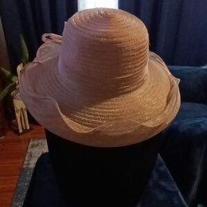 Chic Women's Tan Sun Hat